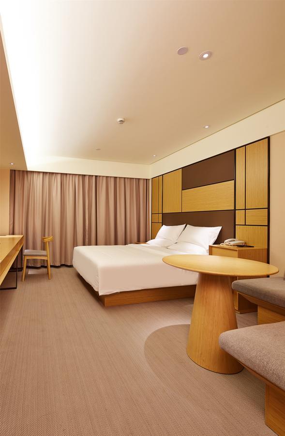 Ji Hotel Shanghai Guangda Liuzhou Road Экстерьер фото