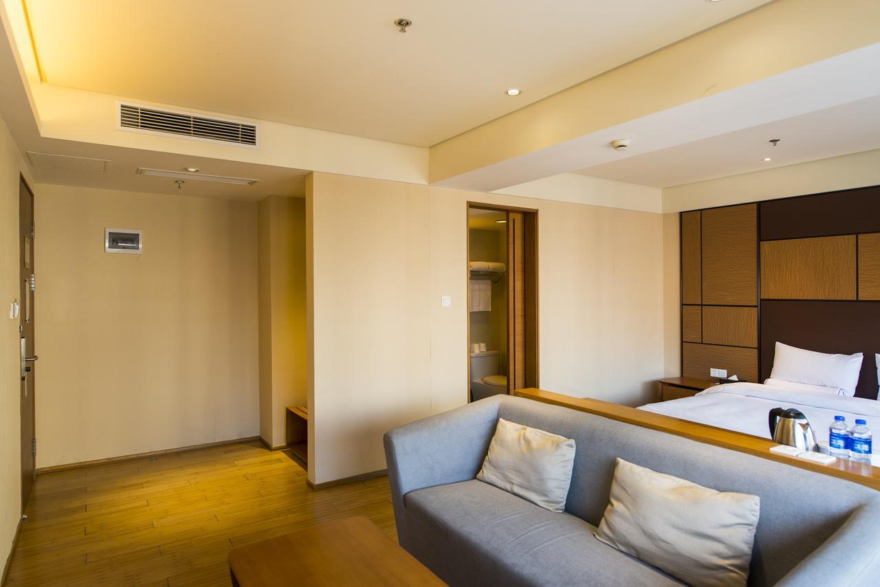 Ji Hotel Shanghai Guangda Liuzhou Road Экстерьер фото